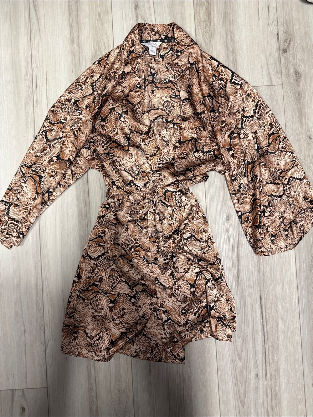 Sophia Intimatea Snake Print Brown Short Silky Robe